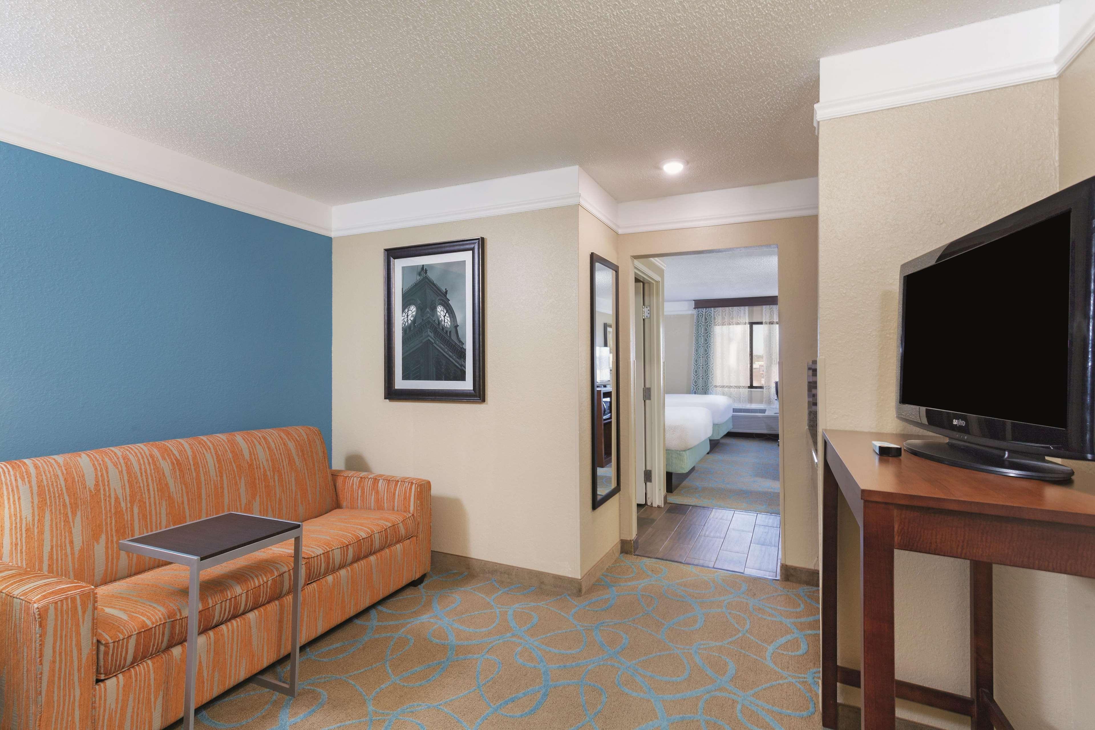 Hotel La Quinta By Wyndham Elizabethtown Esterno foto
