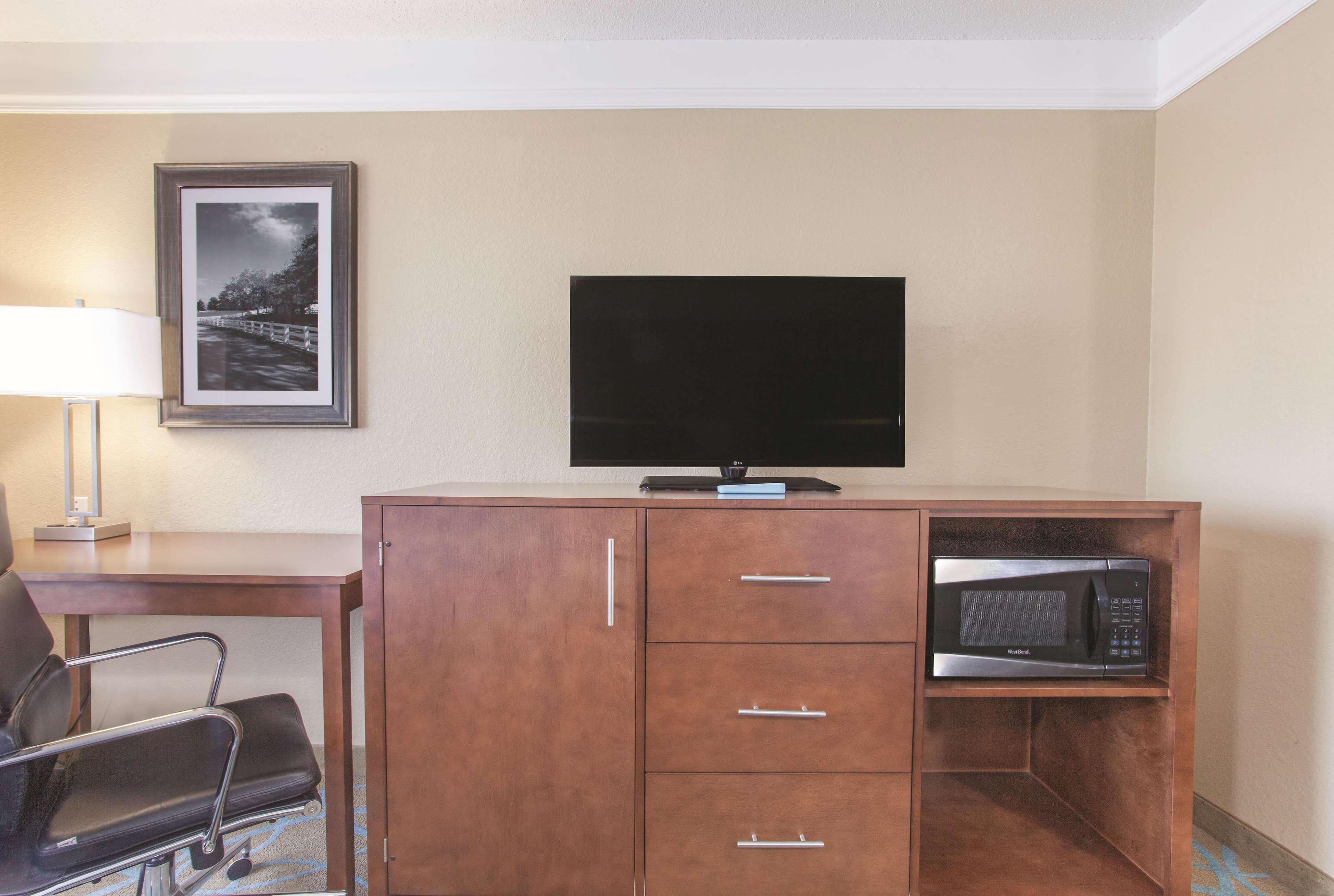 Hotel La Quinta By Wyndham Elizabethtown Esterno foto